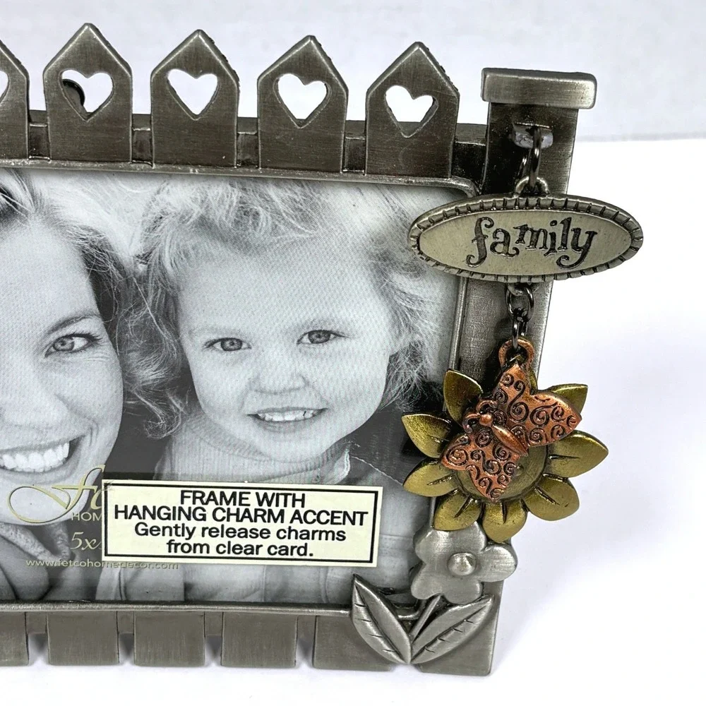 Vtg Fetco Pewter Family Charm PhotoFrame Picket Fence Flowers Country Garden